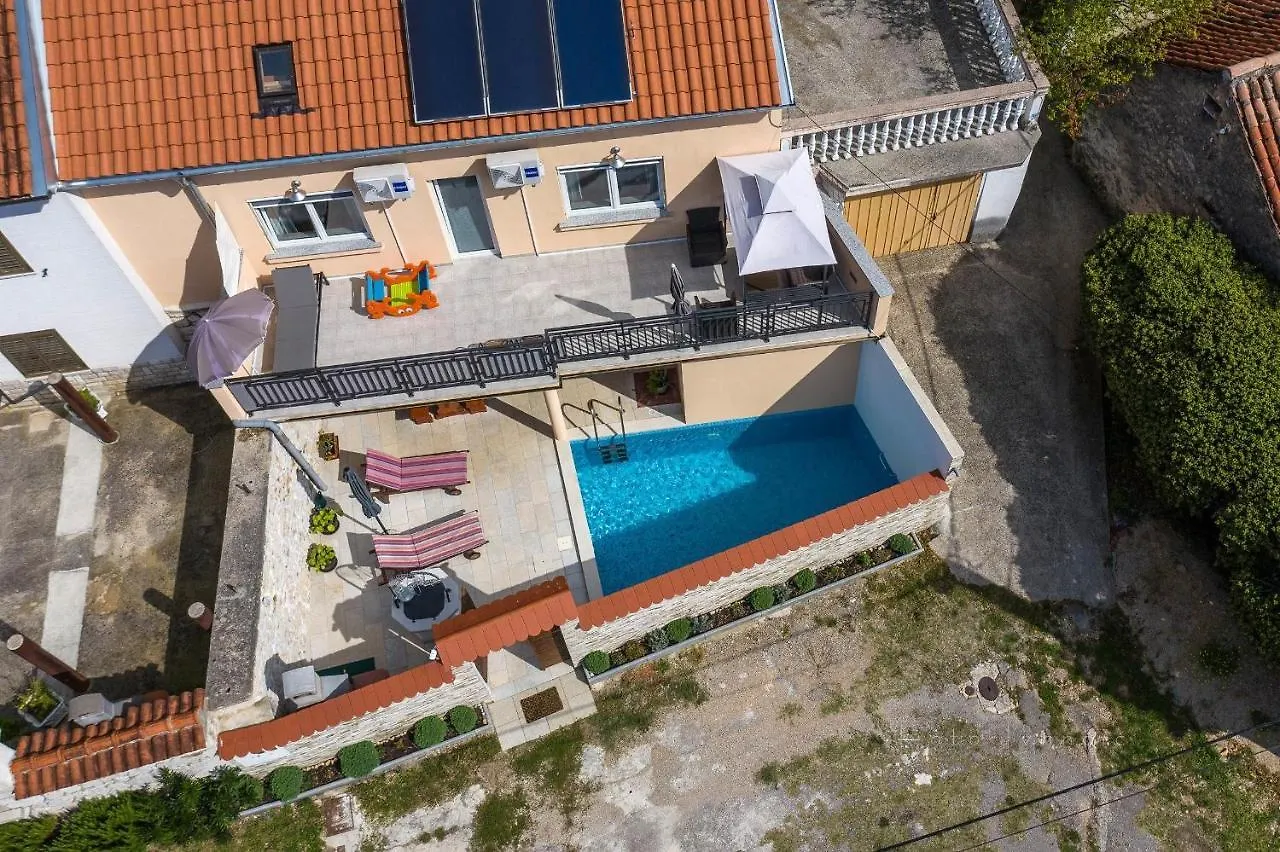 Villa House Odiseja Tribalj  Tribalj (Primorsko-Goranska)
