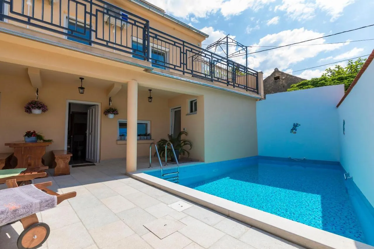 Villa House Odiseja Tribalj  0*, Tribalj (Primorsko-Goranska) Croacia