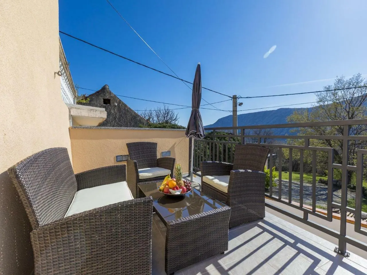 Villa House Odiseja Tribalj  Croacia