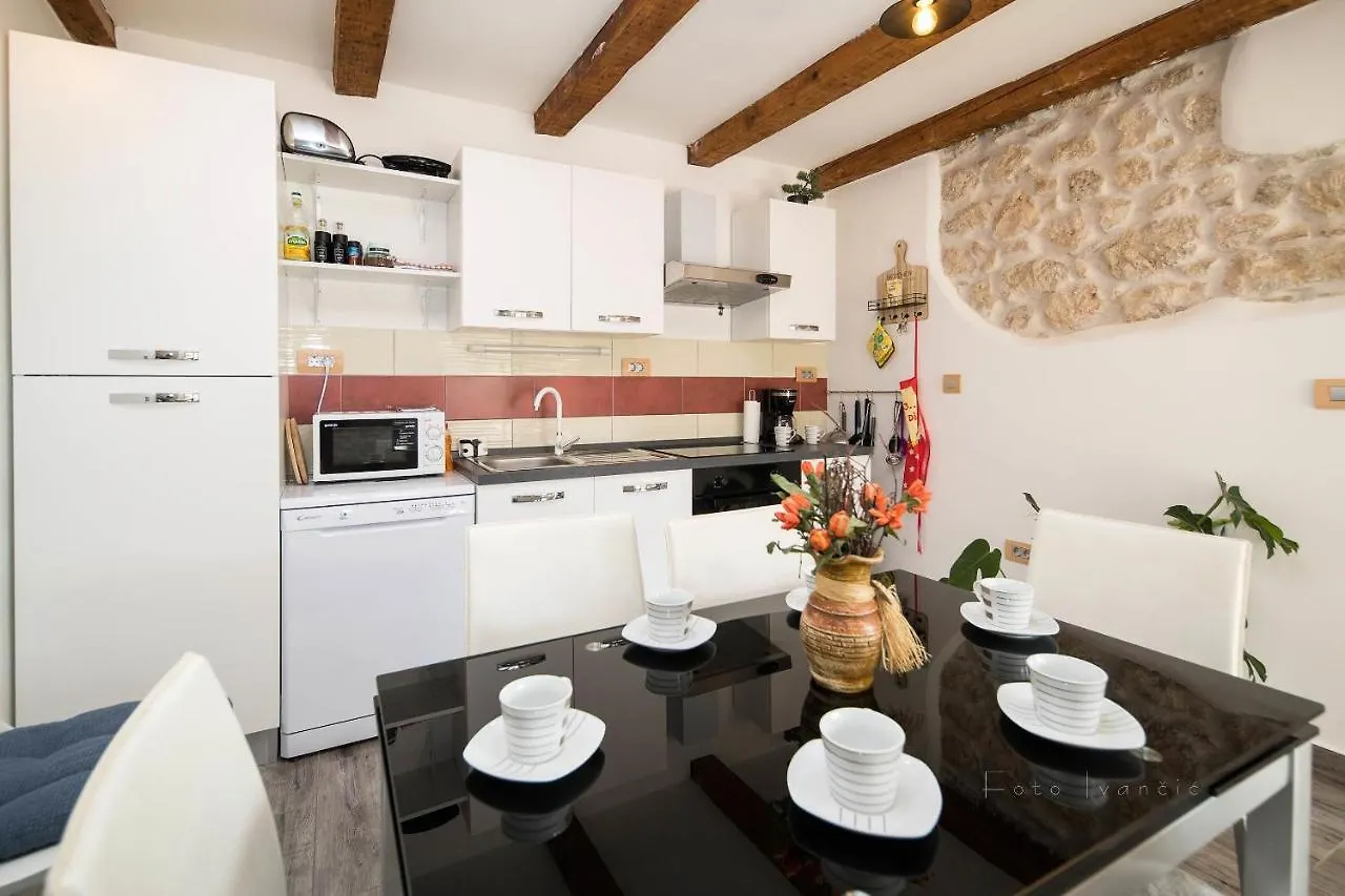 Villa House Odiseja Tribalj